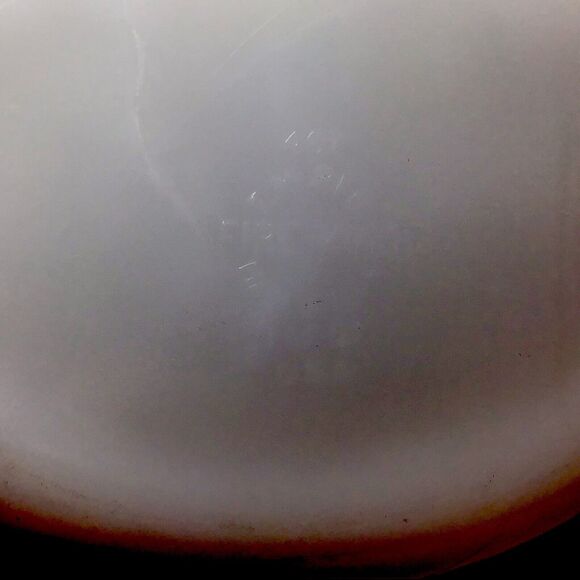 Fire King Oval Spring Wreath 467 Milk Glass 1-1/2 QUART Casserole Dish - Picture 10 of 11